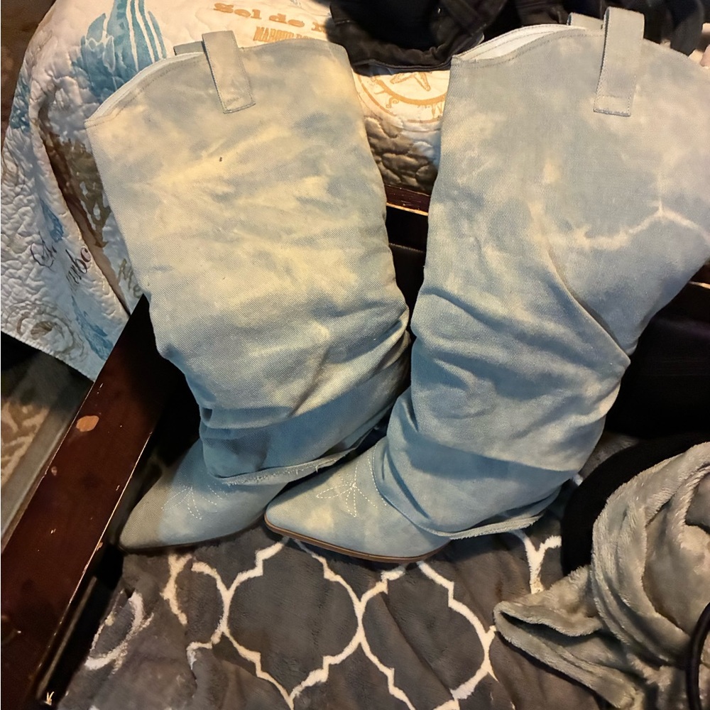 Trendy Blue Tie-Dye Slouch Boots